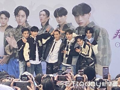 Ozone入伍最後合體！　煥鈞當眾剃頭...團員竟爭搶免洗內褲