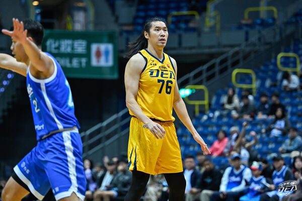 ▲新北中信特攻總教練莫米爾、曾文鼎、林韋翰。（圖／TPBL、新北中信特攻提供）