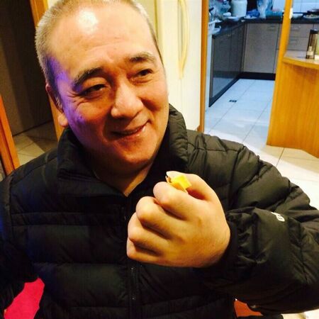 ▲資深藝人趙學煌驚傳離世消息，享壽69歲。（圖／翻攝自趙學煌、《再見，忠貞二村》臉書）