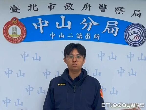 ▲11日凌晨中山警方對到酒店續攤喝醉的林男施行保護管束。（圖／記者張君豪翻攝）