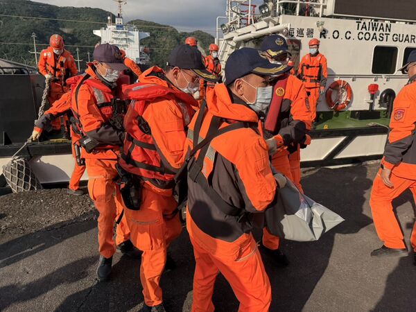 ▲知名景點「情人彎」南方澳內埤海灘傳出婦人溺水意外，10日遺體被尋獲。（圖／民眾提供）