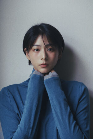 ▲林依晨率領師弟妹林奕嵐、牧森、袁漠遙、孫麥傑一同拍攝年曆。（圖／周子娛樂提供）