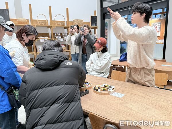 ▲▼▲▼▲▼獨／378萬網紅Vir人在花蓮！身旁還有百萬網紅　愛上台啤：每天必喝。（圖／童心娛樂提供）