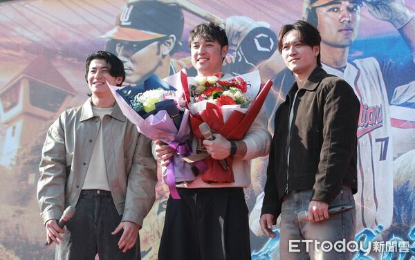 ▲▼林安可感謝球迷見面會-陳傑憲、林安可、蘇智傑。（圖／記者周宸亘攝）