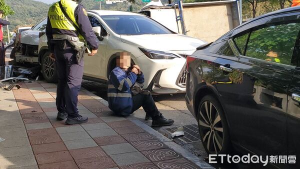 ▲▼  台北市士林區至善路車禍造成9輛車輛受損          。（圖／記者黃彥傑攝）