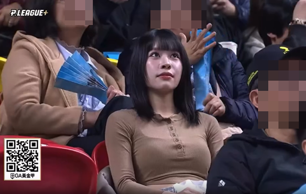 PLG超辣女球迷「挺胸律動」畫面瘋傳!本尊被神出 竟是啦啦隊長