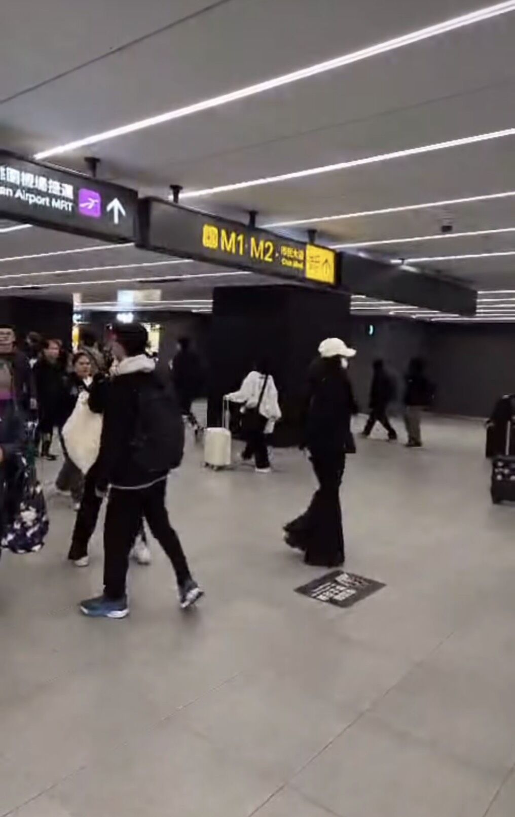 ▲陳美鳳低調現身北車捷運站。（圖／翻攝自Instagram）