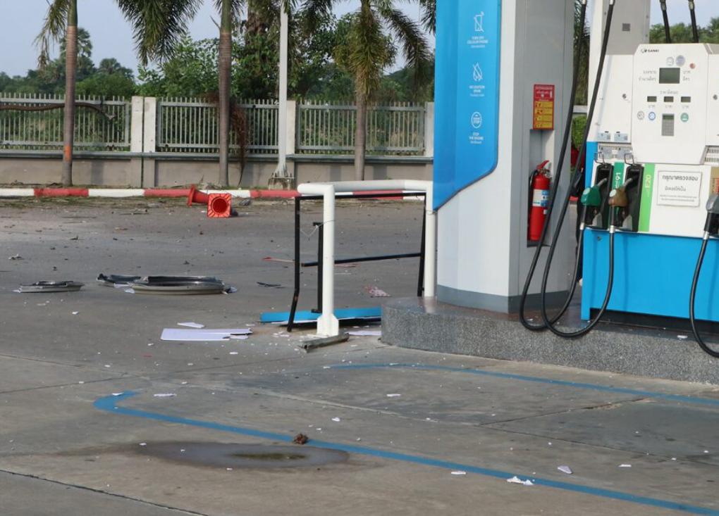 ▲▼泰國11座加油站遭「炸彈攻擊」！。（圖／翻攝自Khaosod）