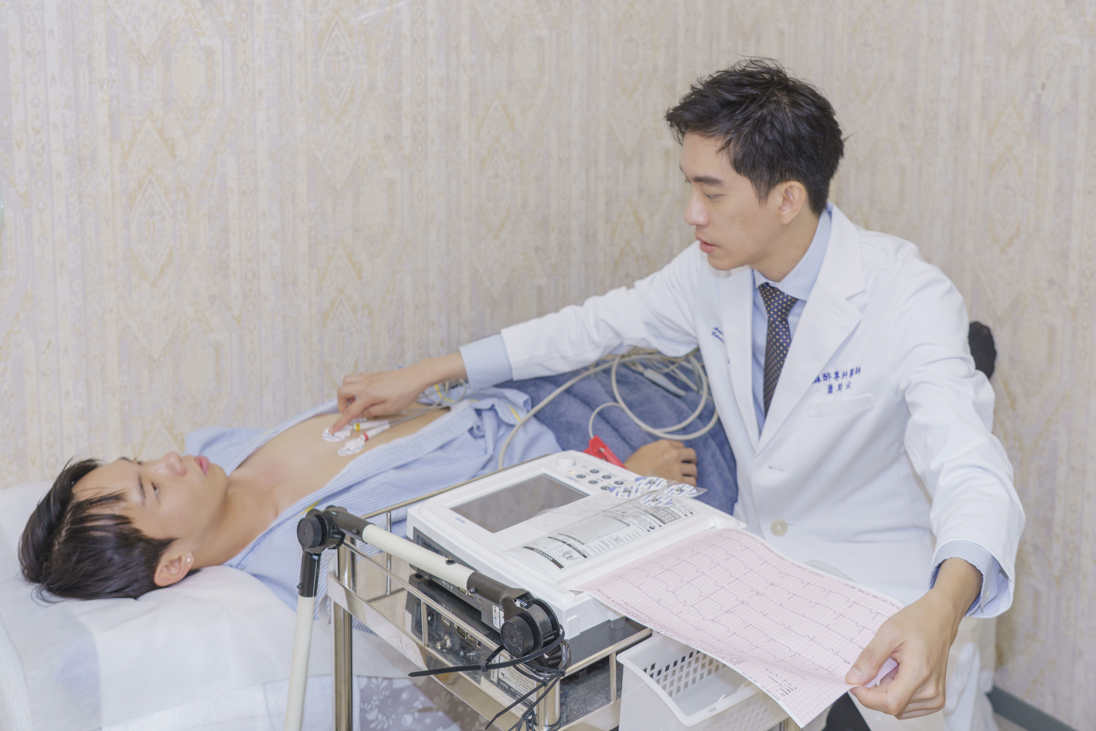 ▲▼隆乳重修,光澤診所,整形外科醫師蔡昀達。（圖／業者提供）