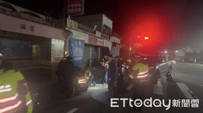 新北男持雙刀「隨機攻擊」攔車揮砍！身分被起底　曾是猛男舞者