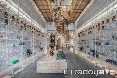 「全台最美藥局」2/25結束門市營運！業者揭原因：轉向電商服務