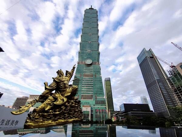 ▲桃園威天宮首創「帶著帝君去旅行」攝影比賽