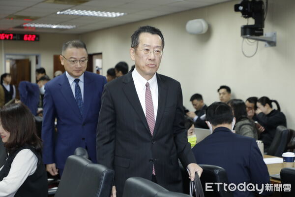 ▲國防部長顧立雄12日到立法院外委會備詢。（圖／記者湯興漢攝）