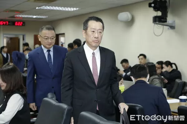 ▲國防部長顧立雄12日到立法院外委會備詢。（圖／記者湯興漢攝）