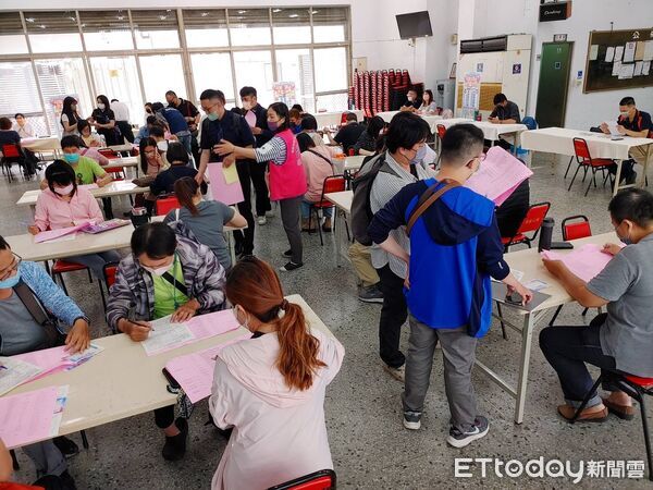 ▲台南就業中心農曆年前推出4場現場徵才活動，釋出近千個職缺，協助民眾把握就業黃金期。（記者林東良翻攝，下同）