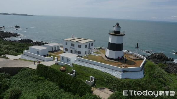 ▲▼富貴角燈塔。（圖／航港局提供）