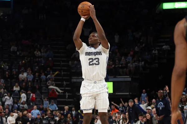 ▲考沃德（Cedric Coward）在最後13分鐘率隊打出13比0攻勢，終場灰熊以103比98險勝籃網。（圖／路透）