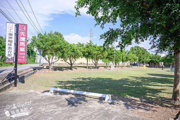 ▲▼台中騎馬體驗「先騰馬業神岡分部」，綠林包圍療癒的馬場基地。（圖／部落客滿分提供）