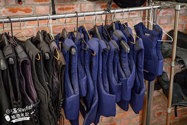 ▲▼台中騎馬體驗「先騰馬業神岡分部」，綠林包圍療癒的馬場基地。（圖／部落客滿分提供）