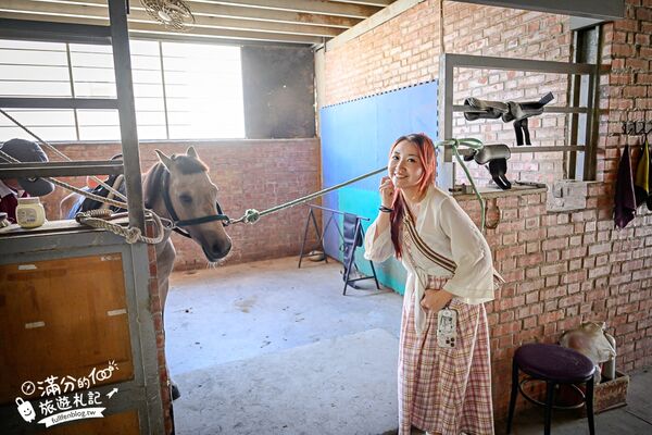 ▲▼台中騎馬體驗「先騰馬業神岡分部」，綠林包圍療癒的馬場基地。（圖／部落客滿分提供）