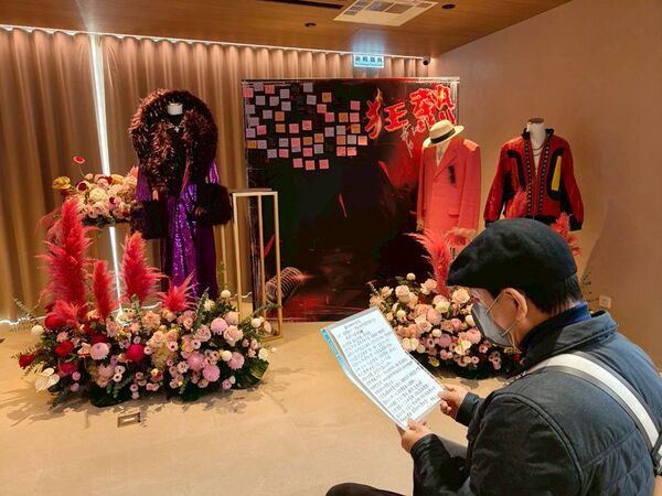 ▲▼陳凱倫弔念曹西平。（圖／本人提供）