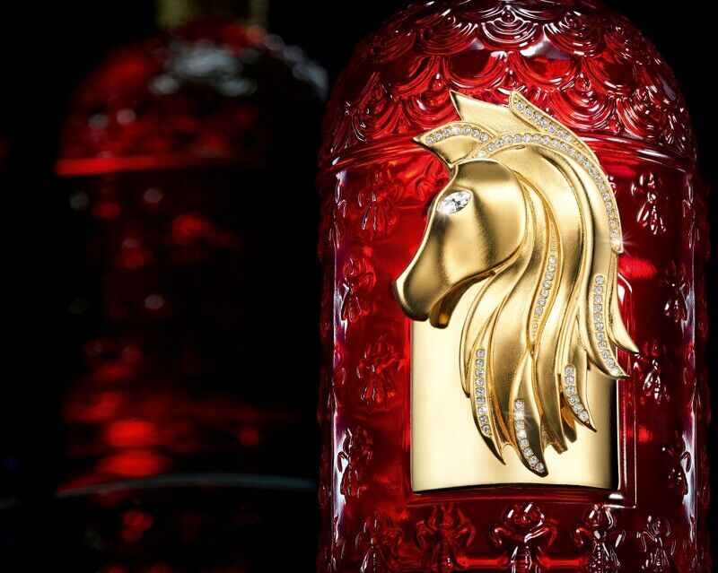 馬上有好運！2026「馬年限定」美妝盤點：克蘭詩、嬌蘭、LUSH&hellip;從頭到腳開運發光