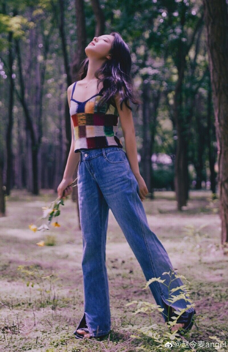 5套私服認識《驕陽似我》趙今麥：森林系少女感、溫柔學院風到甜酷日常，每套都越看越想學