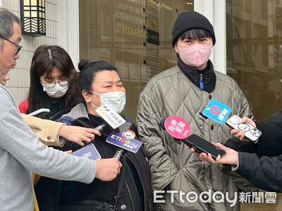 許富凱到靈堂見曹西平　林美秀「他去天堂繼續罵醜八怪」