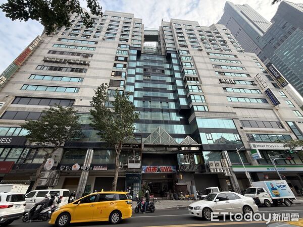 ▲▼     大遠百,亞太        。（圖／記者張雅雲攝）