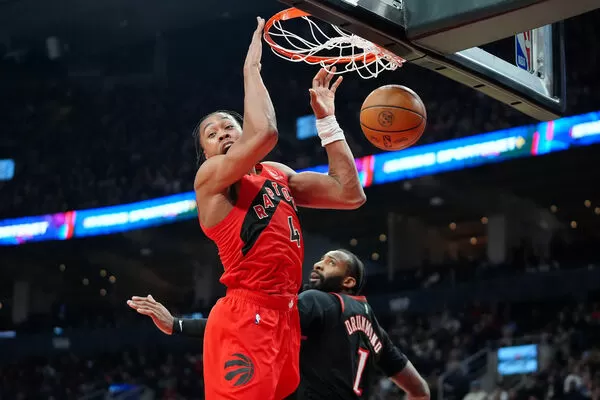 ▲暴龍一哥巴恩斯野獸派戰斧扣籃技驚四座。（圖／達志影像／美聯社） 