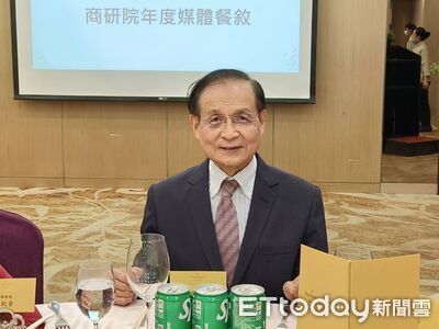 台灣商業服務業 住宿與餐飲、實質不動產及住宅服務景氣復甦