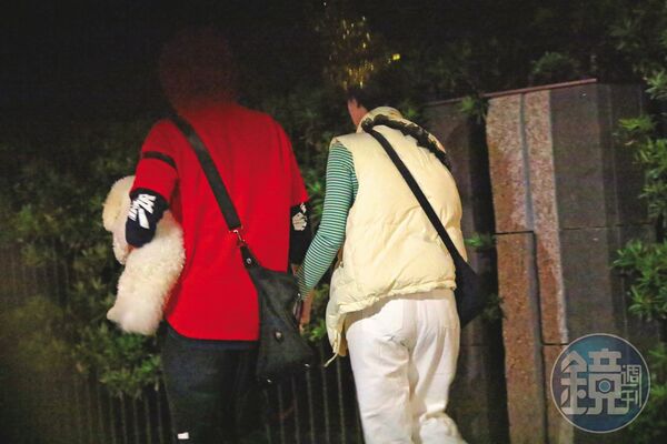 認愛初體驗／獨家！首度認愛妹子　陳楚河抱狗牽女友甜過節