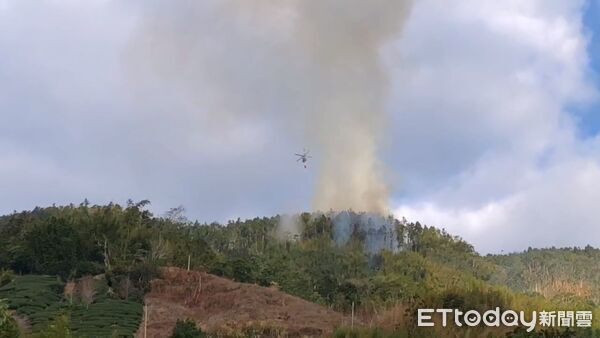 ▲▼    古坑鄉草嶺村石壁飯店後方山林         。（圖／記者游瓊華翻攝）