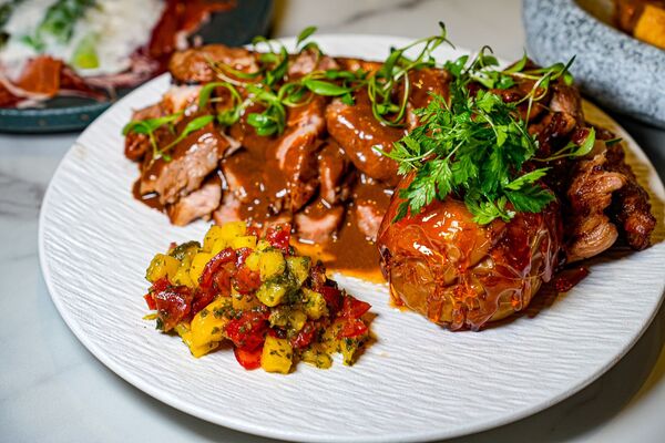 ▲▼台北東區餐酒館「緩緩FABULA」，藏身鬧區的質感約會、歲末聚餐首選。（圖／部落客珊莎提供）