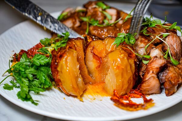 ▲▼台北東區餐酒館「緩緩FABULA」，藏身鬧區的質感約會、歲末聚餐首選。（圖／部落客珊莎提供）