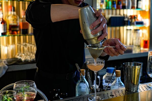 ▲▼台北東區餐酒館「緩緩FABULA」，藏身鬧區的質感約會、歲末聚餐首選。（圖／部落客珊莎提供）