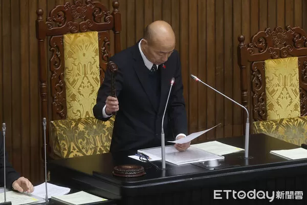 ▲立法院長韓國瑜審議《審計部組織法修正草案》，三讀通過。（圖／記者林敬旻攝）