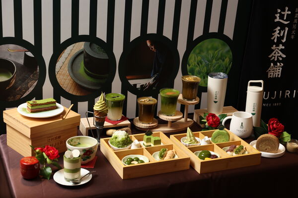 ▲辻利茶舗新甜品，還能自加淋醬。（圖／品牌提供）