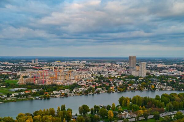 ▲▼維也納多瑙河塔觀景台介紹。（圖／部落客travel with leo提供）