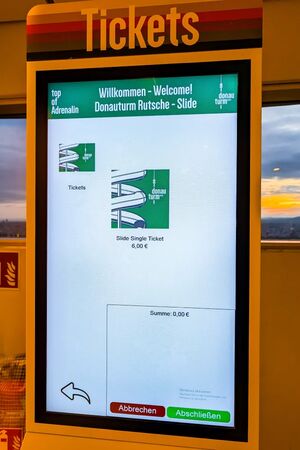 ▲▼維也納多瑙河塔觀景台介紹。（圖／部落客travel with leo提供）