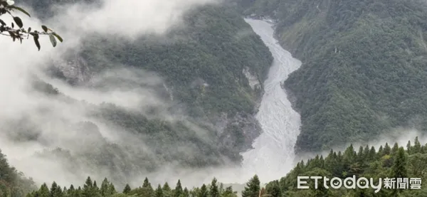 ▲▼薇帕颱風及樺加沙颱風引發馬太鞍溪堰塞湖災情，縣府針對光復鄉及鳳林鎮之承租農戶全額減免。（圖／記者王兆麟翻攝，下同）