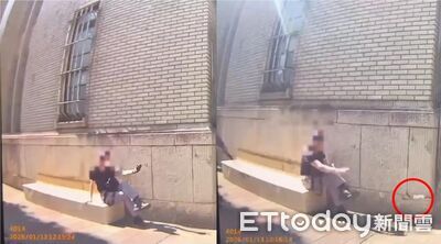 對峙畫面曝！總統府旁持戰術刀遭警包圍　男「翹二郎腿」被逮