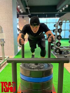 44歲曹錦輝秀訓練照引熱議　首秀暫緩登場球團準備驚喜活動　