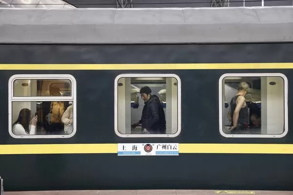 ▲運行29年的普速「滬港直達車」正式停駛。（圖／CFP）