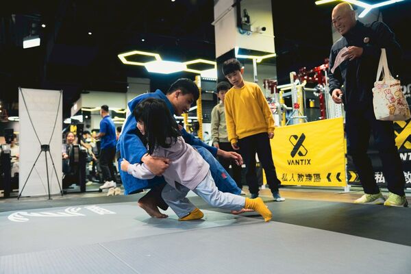 ▲梵帝仕翻轉格鬥印象，首創全齡友善場域。（圖／梵帝仕提供）