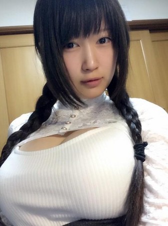 日本,流行,衣服,乳溝,服飾,發熱衣,小百合