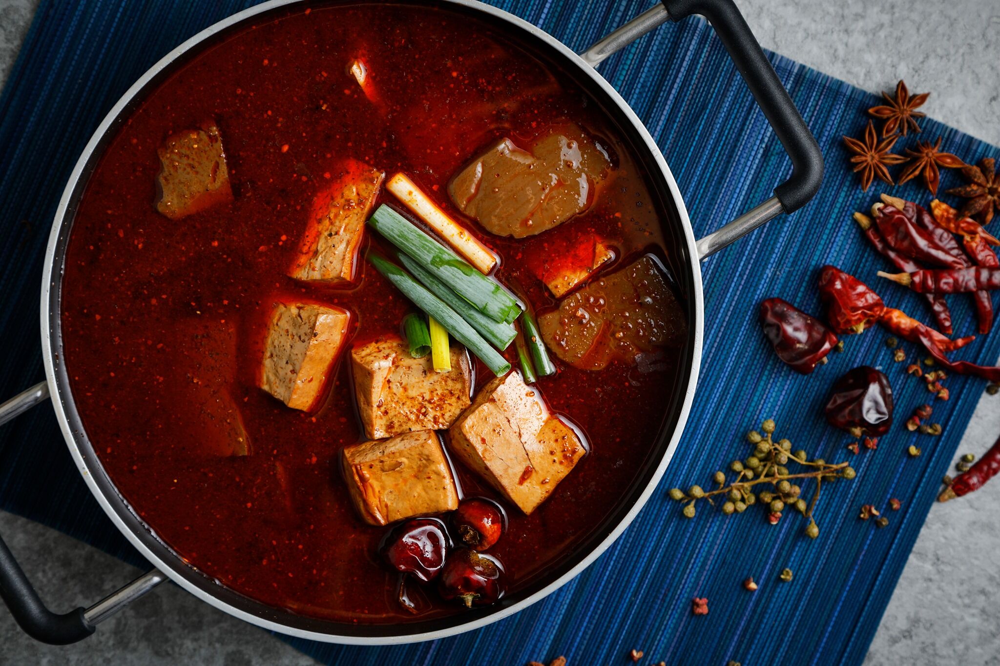 ▲▼台北4.9星麻辣鍋「辣椒多一點」熄燈！（圖／翻攝自臉書／辣椒多一點）