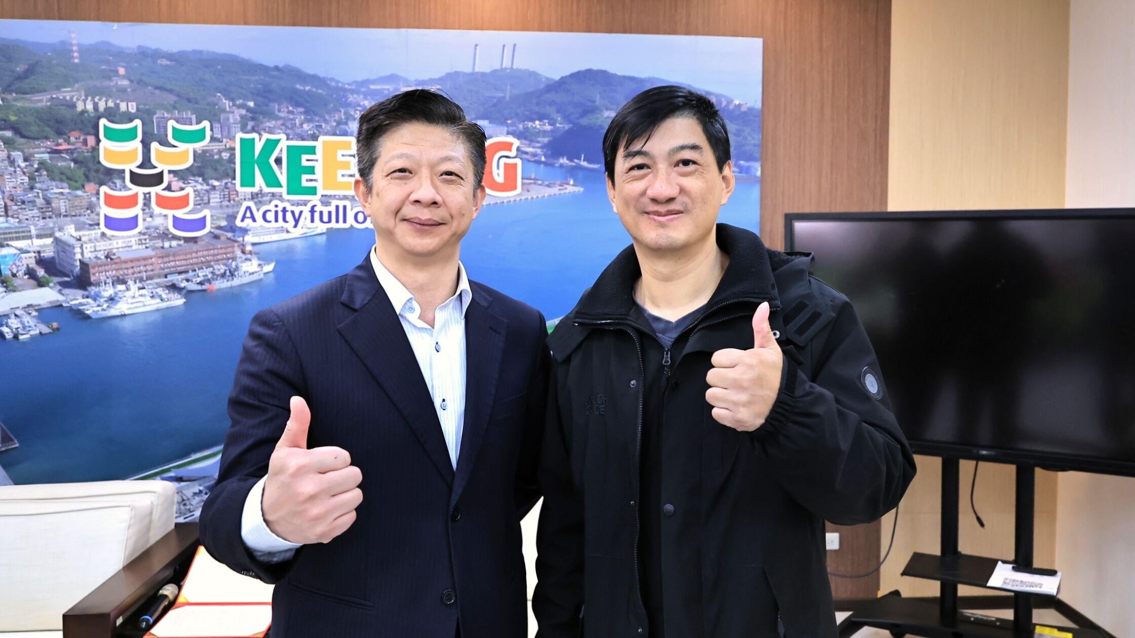 ▲休假消防小隊長夫妻聯手救回百歲人瑞。（圖／記者郭世賢翻攝）