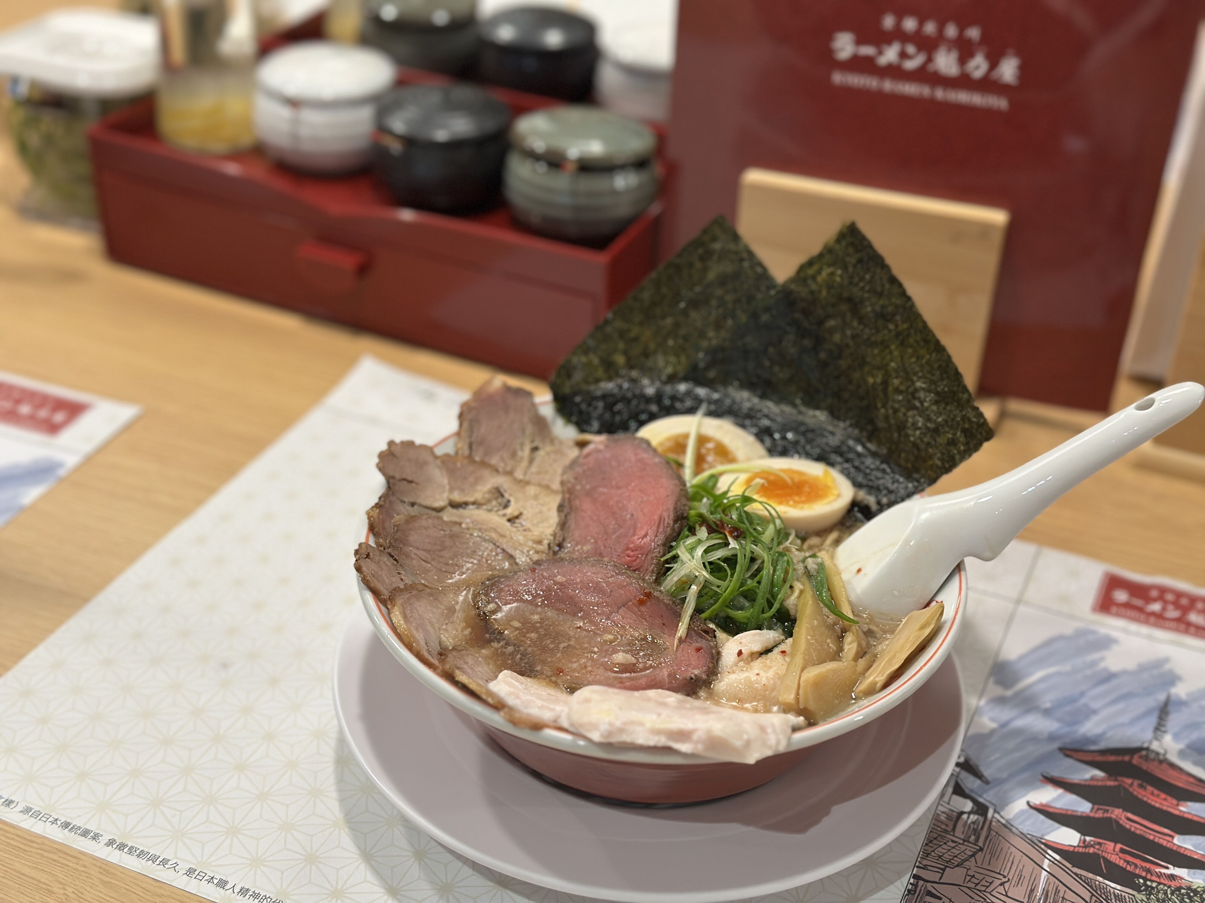 ▲新光三越南西三館魁力屋拉麵北部首店。（圖／記者蔡惠如攝）