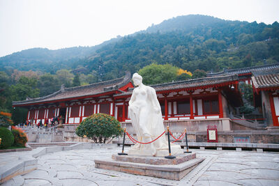 西安華清池「貴妃出浴」像被盯上　民眾投訴半裸形象「敗壞社會風氣」